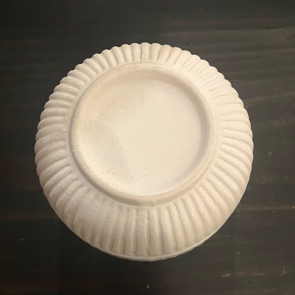 NWOT Ceramic Planter - Picture 4 of 4